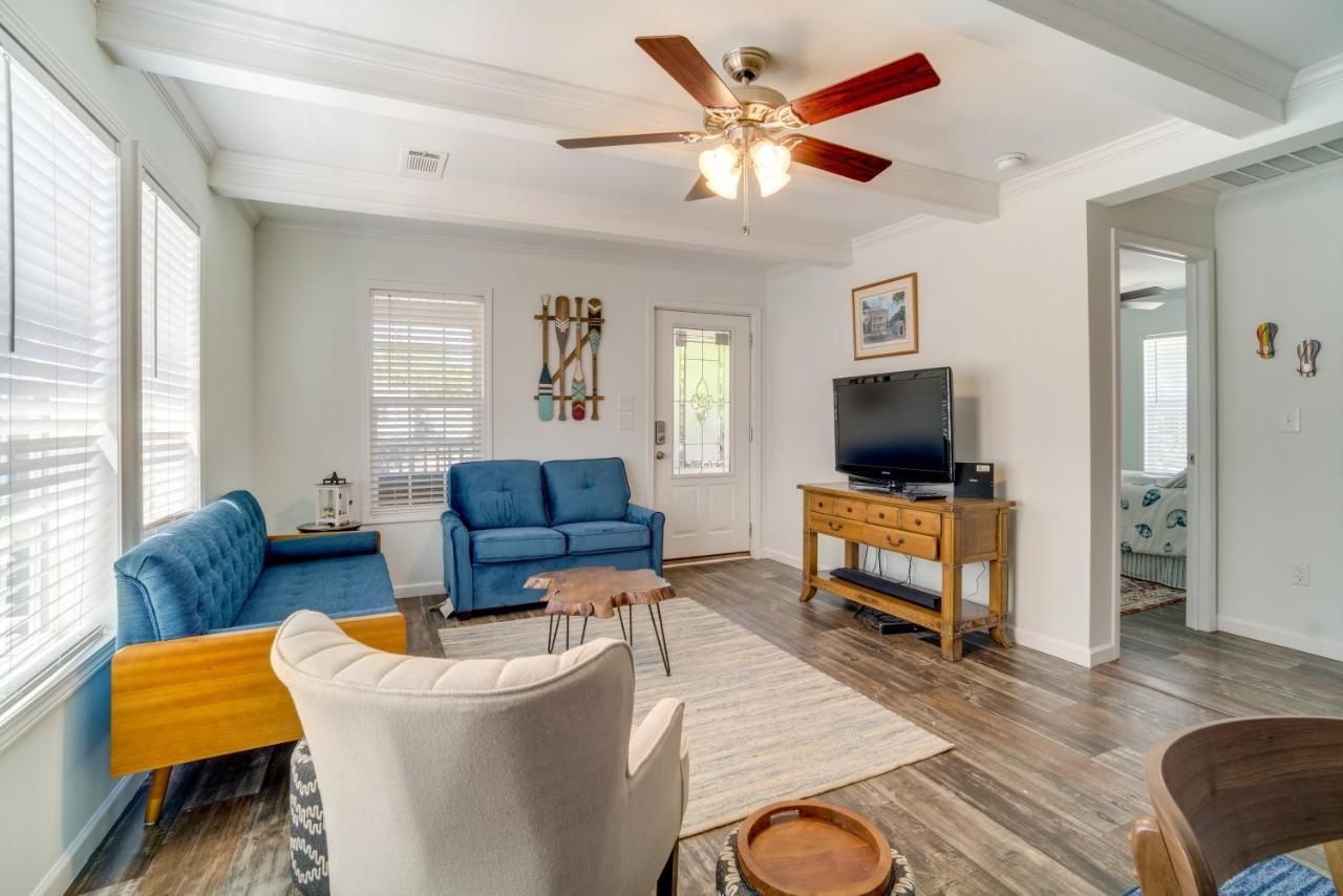 Charleston Home With Porch - 3 Mi To Folly Beach! Екстериор снимка