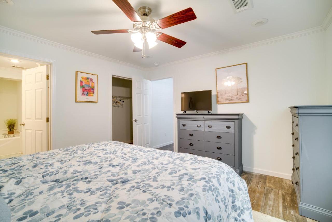 Charleston Home With Porch - 3 Mi To Folly Beach! Екстериор снимка