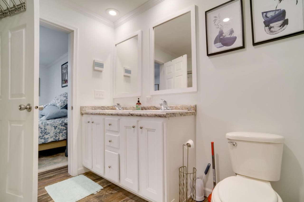 Charleston Home With Porch - 3 Mi To Folly Beach! Екстериор снимка